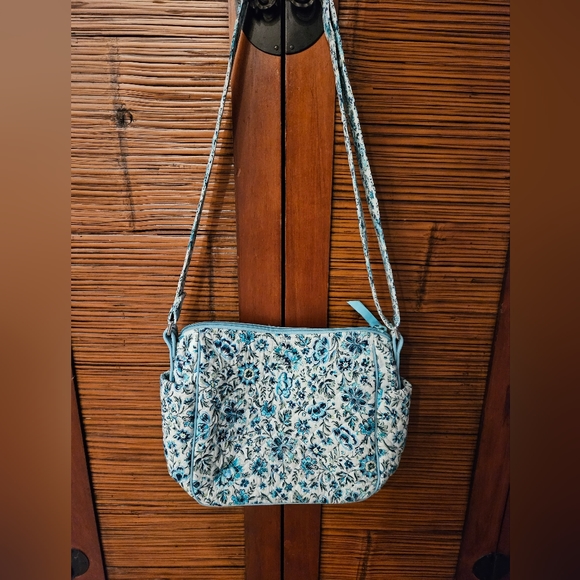 Vera Bradley Bag - Picture 5 of 11